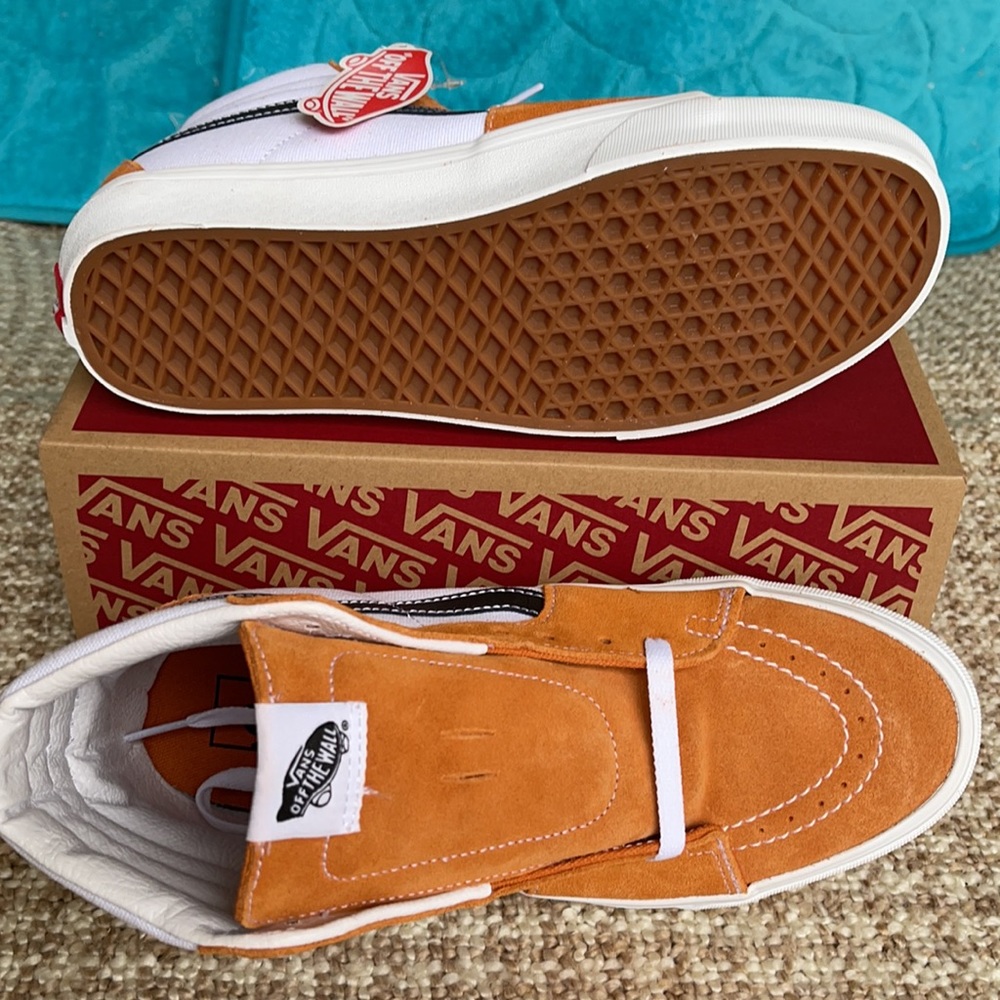 Vans Men’s Sk8-Hi Retro Sport Apricot/True White Sneakers - Picture 4 of 16